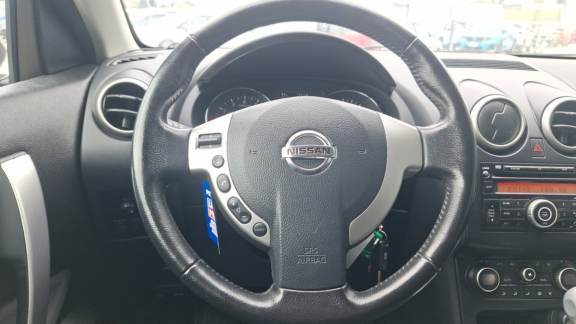 Nissan Qashqai — foto 8 de 14