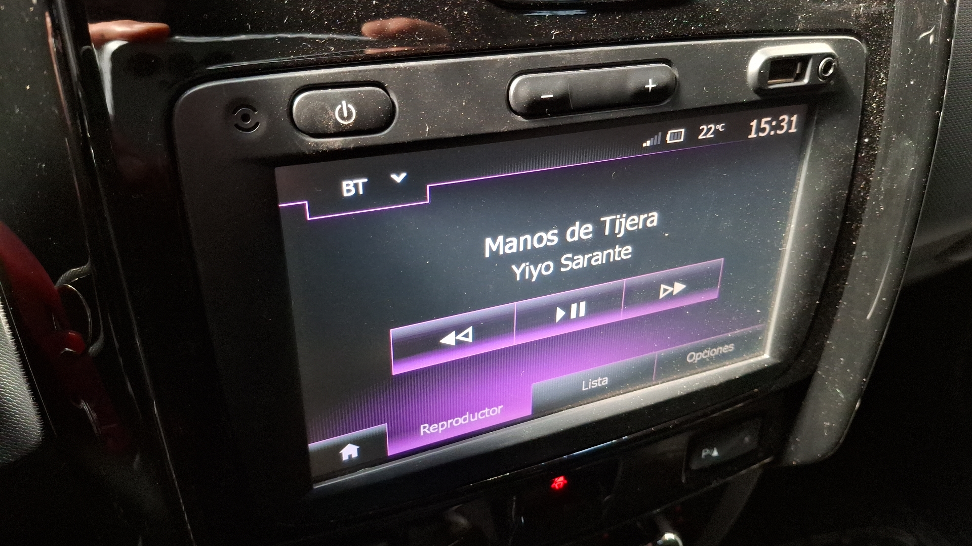 Renault Oroch — foto 10 de 15