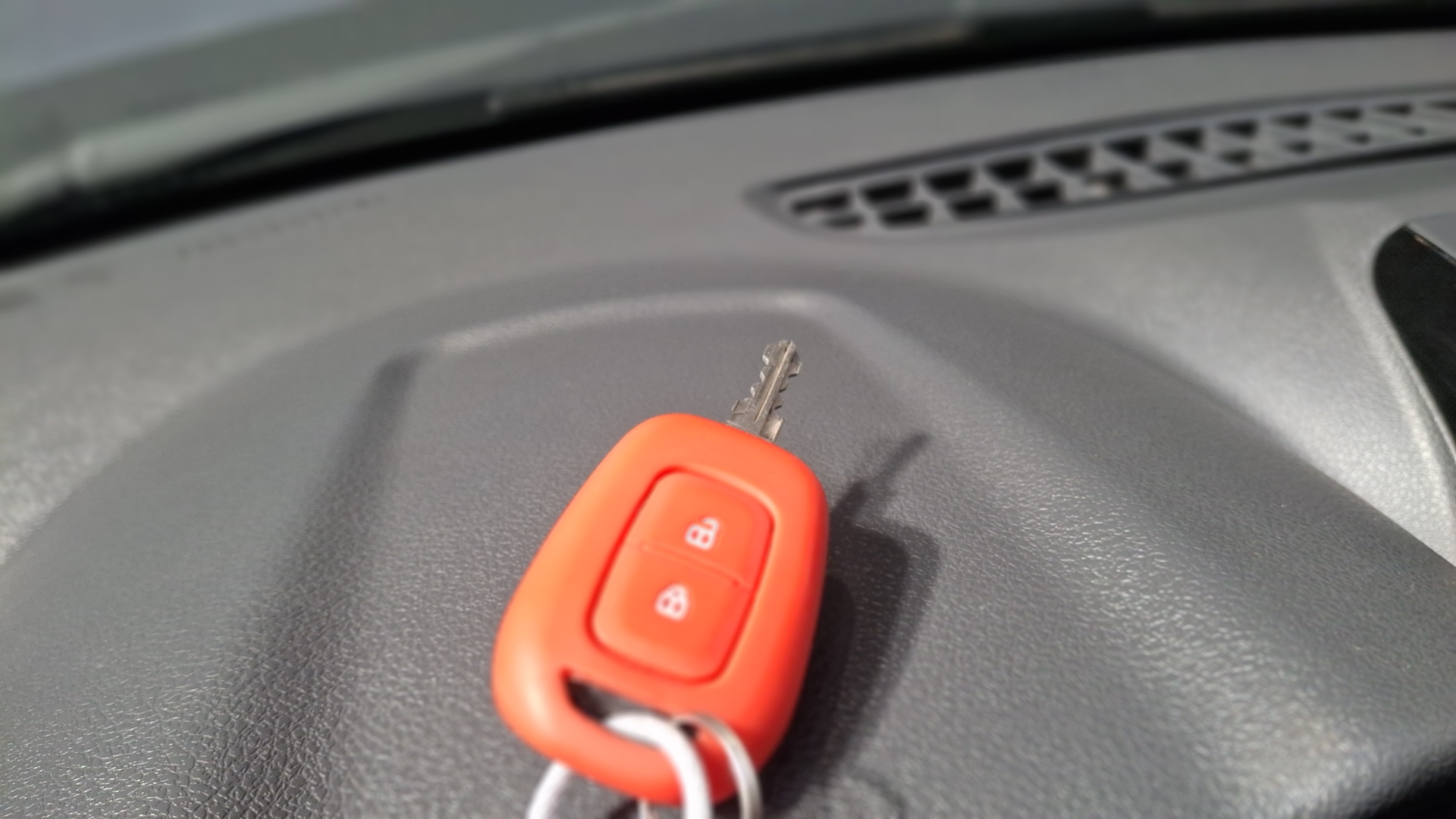 Renault Oroch — foto 15 de 15