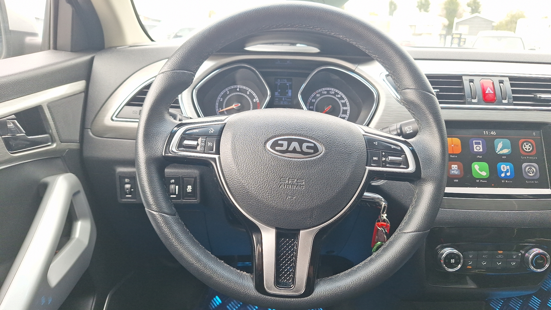 JAC S2 — foto 8 de 15