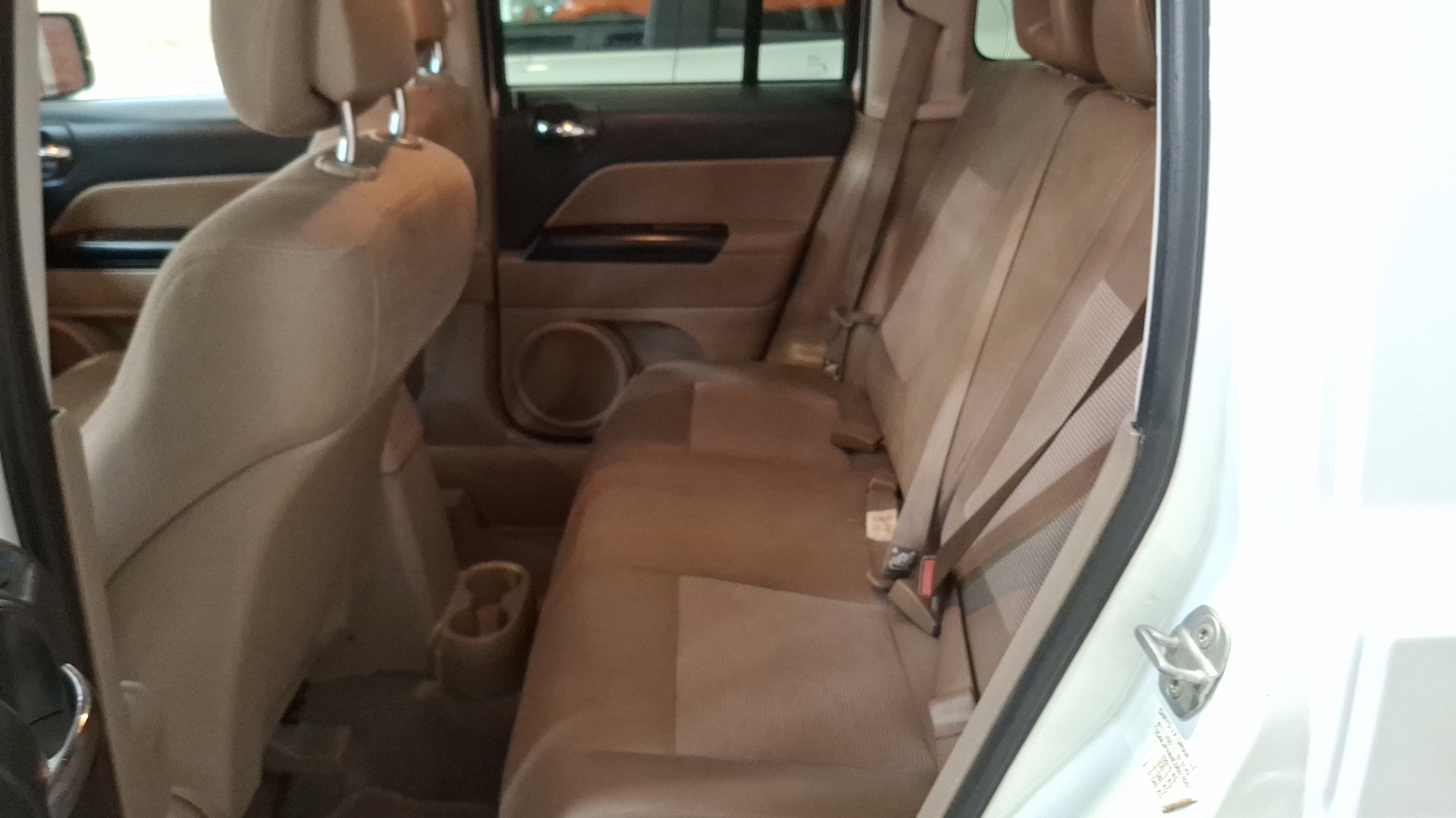 Jeep Patriot — foto 14 de 16