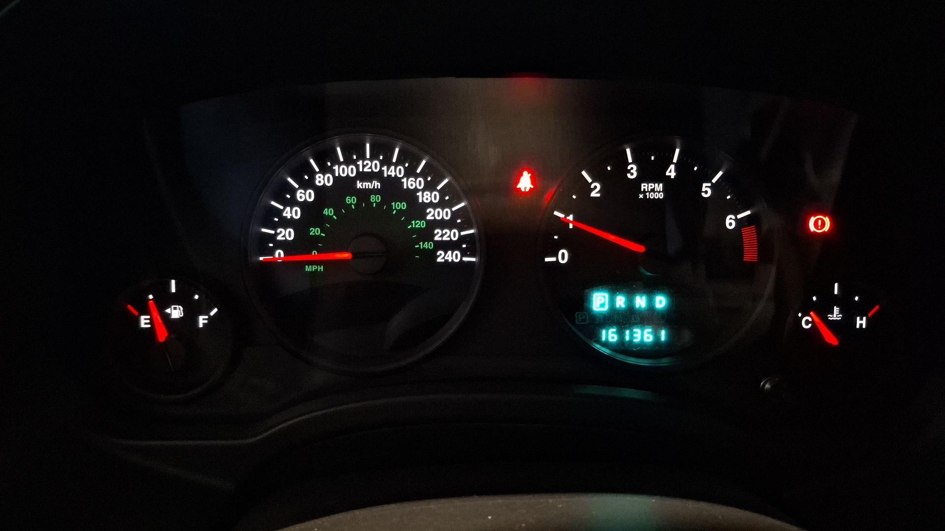 Jeep Patriot — foto 9 de 16