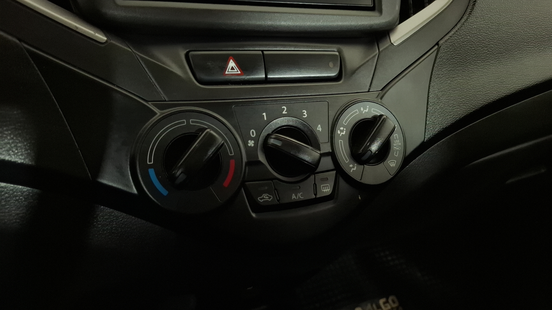 Suzuki Baleno — foto 14 de 15