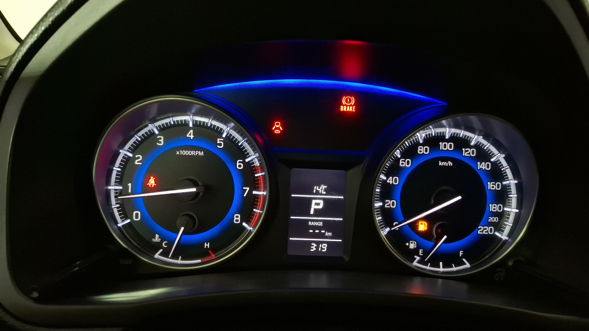 Suzuki Baleno — foto 9 de 15