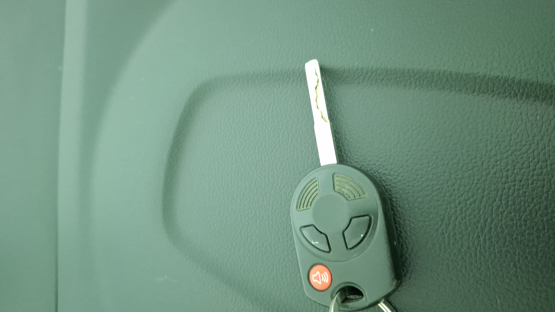 Ford Escape — foto 15 de 15