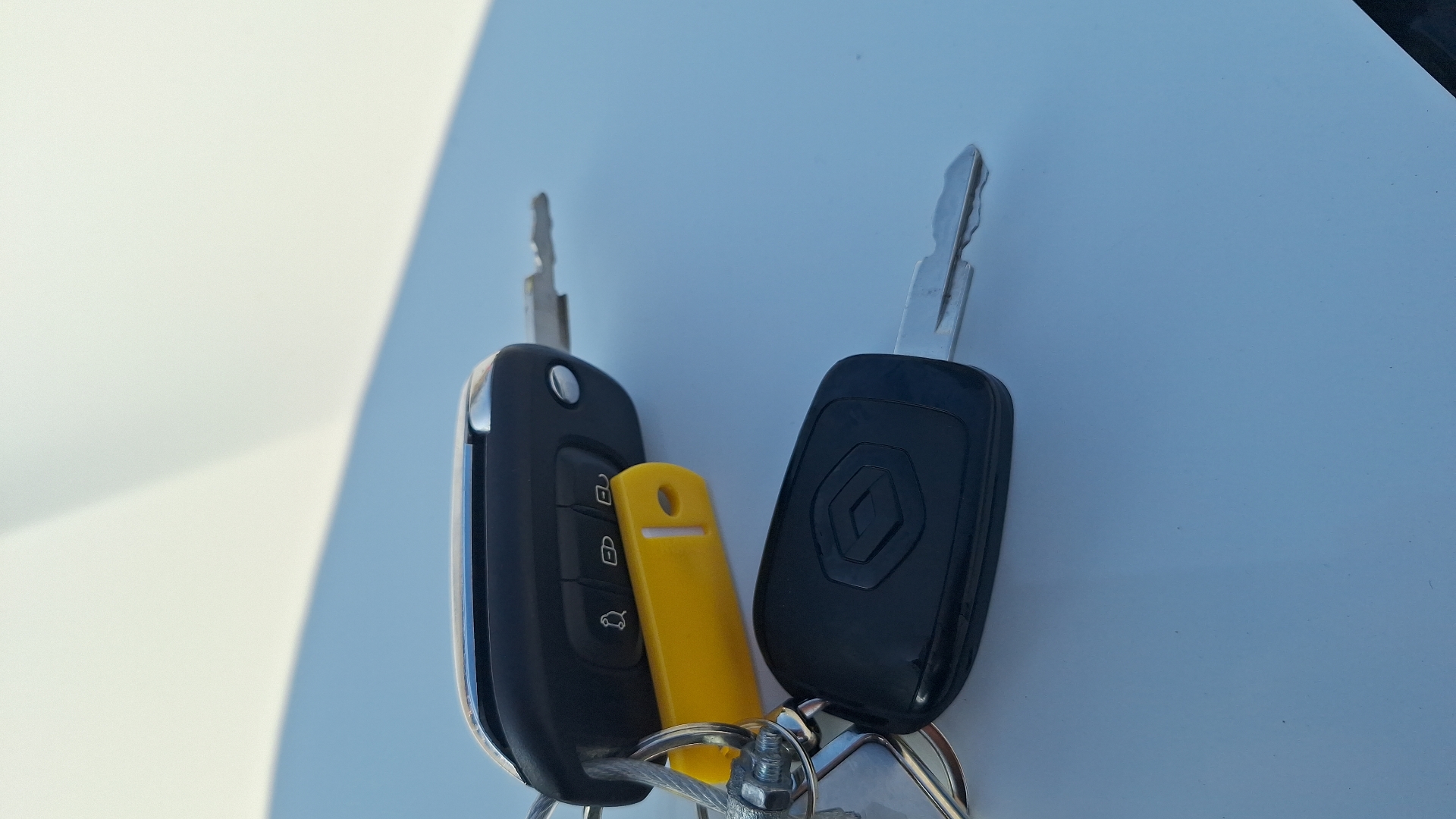 Renault Kwid — foto 7 de 15