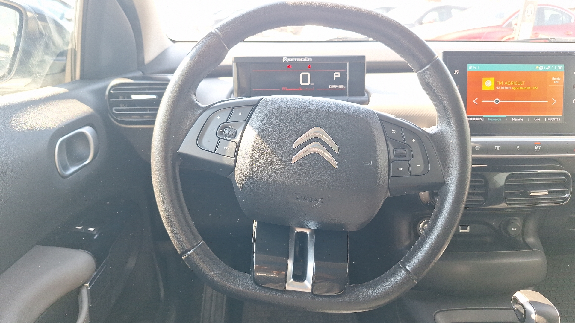 Citroën C4 Cactus — foto 8 de 16