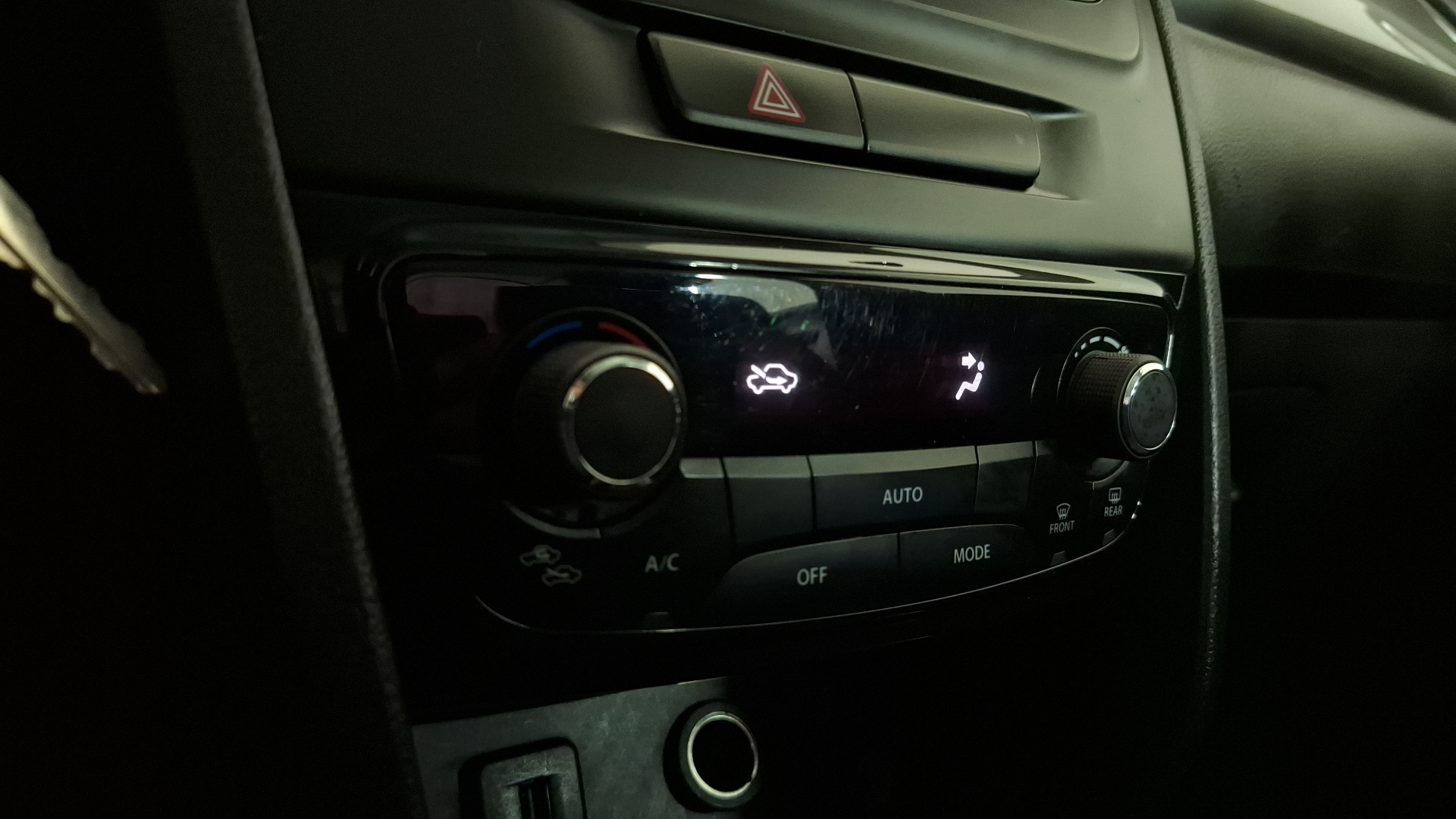 Suzuki Vitara — foto 14 de 15