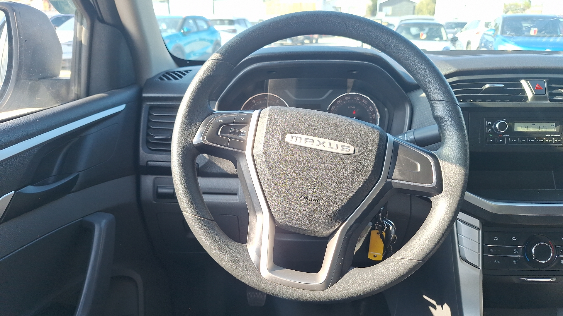 Maxus T60 — foto 8 de 14