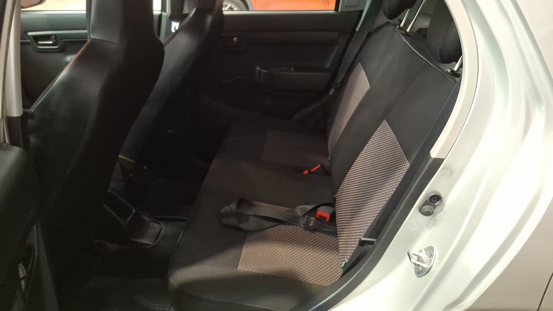 Suzuki S-Presso — foto 14 de 16