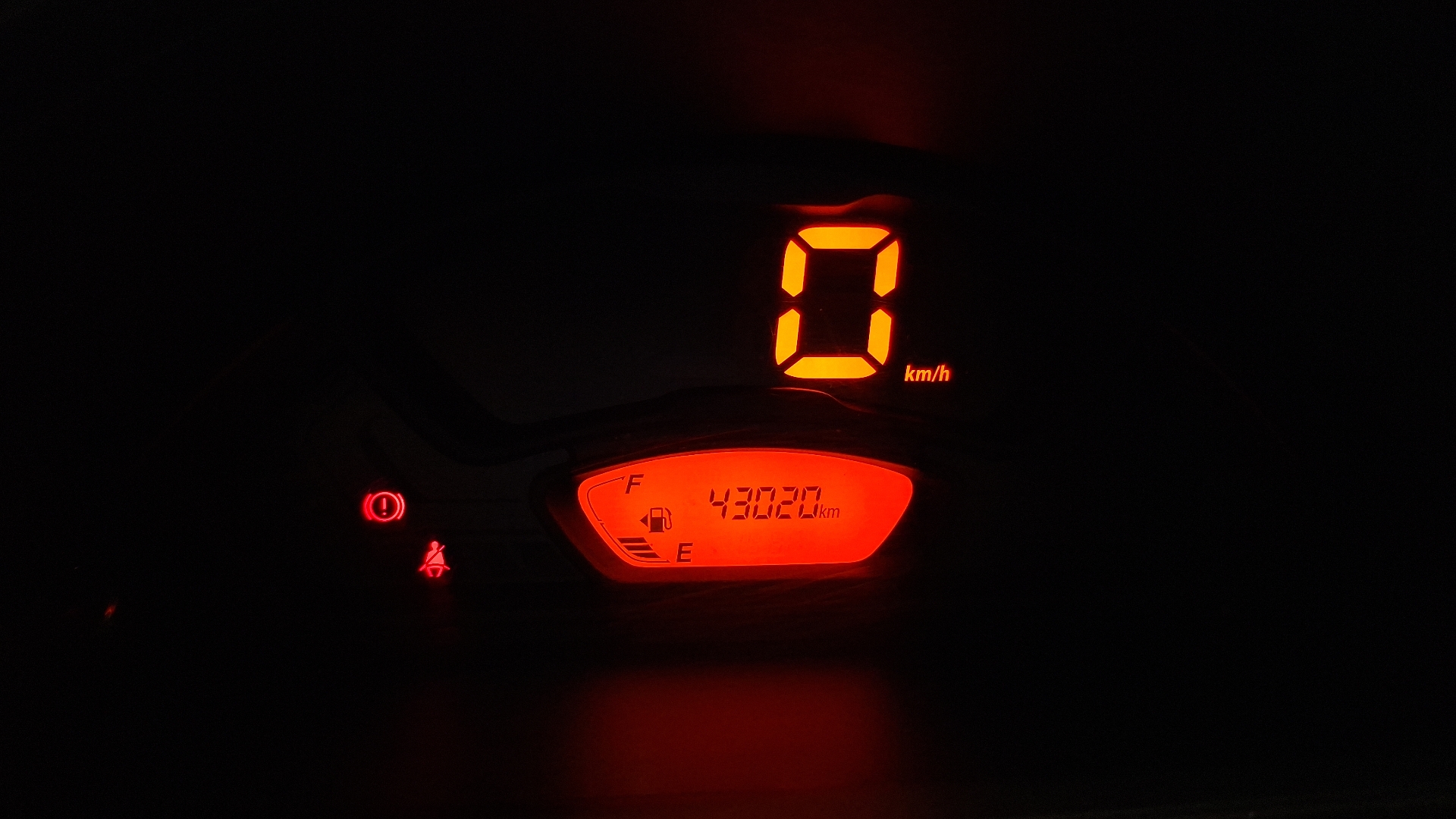 Suzuki S-Presso — foto 9 de 16