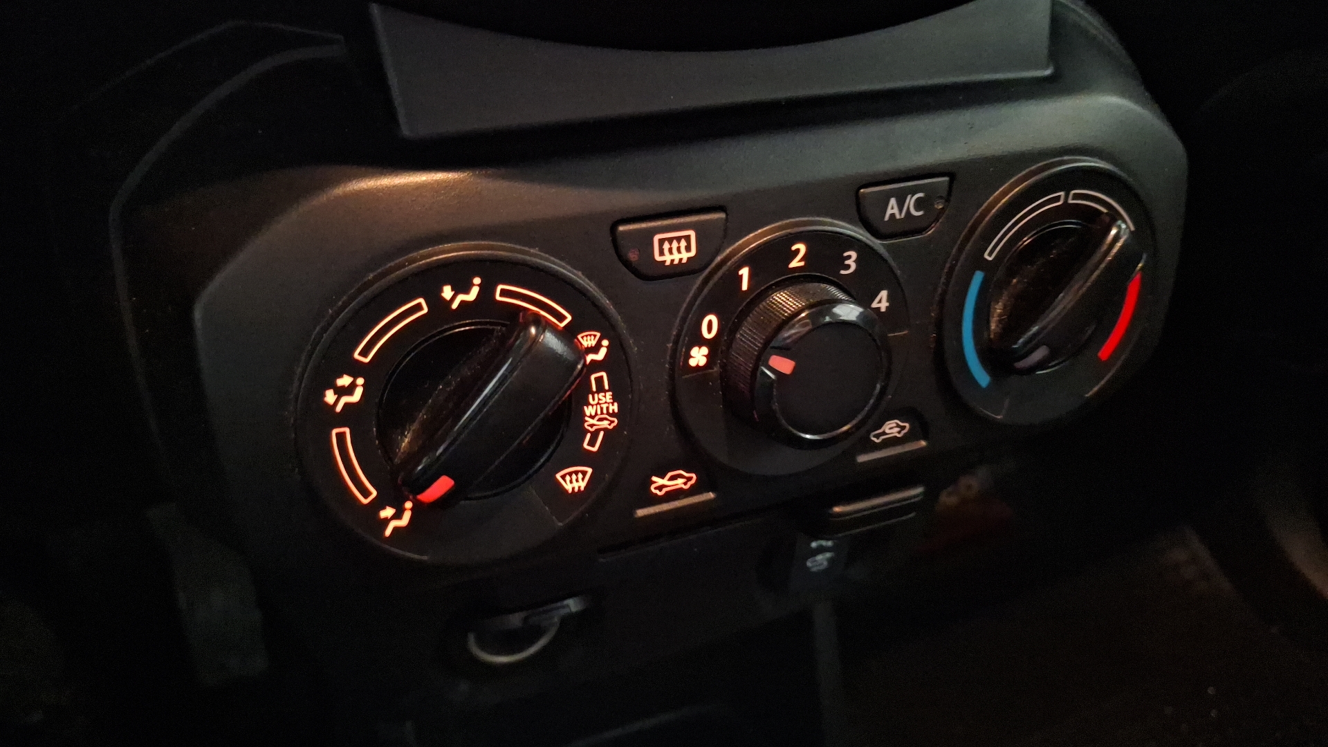 Suzuki S-Presso — foto 15 de 16