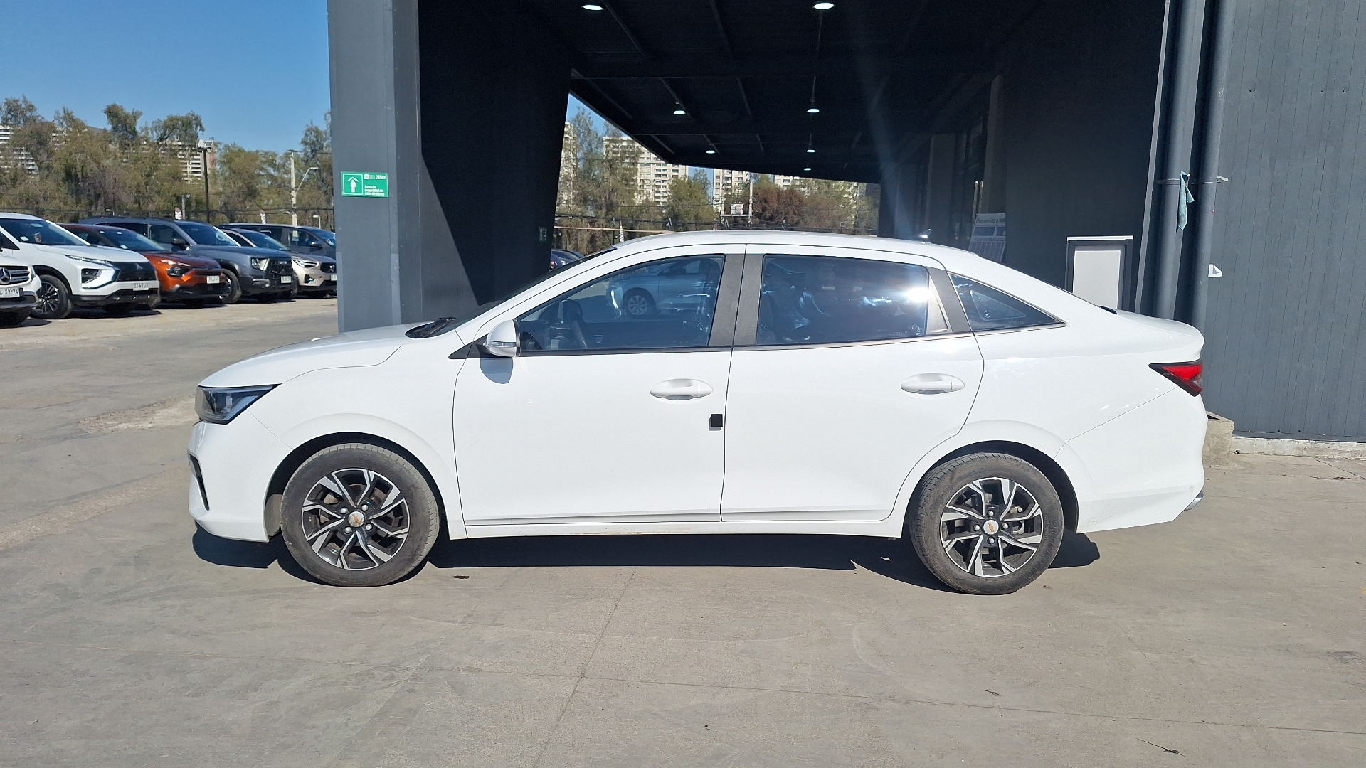 Chevrolet Sail — foto 2 de 15