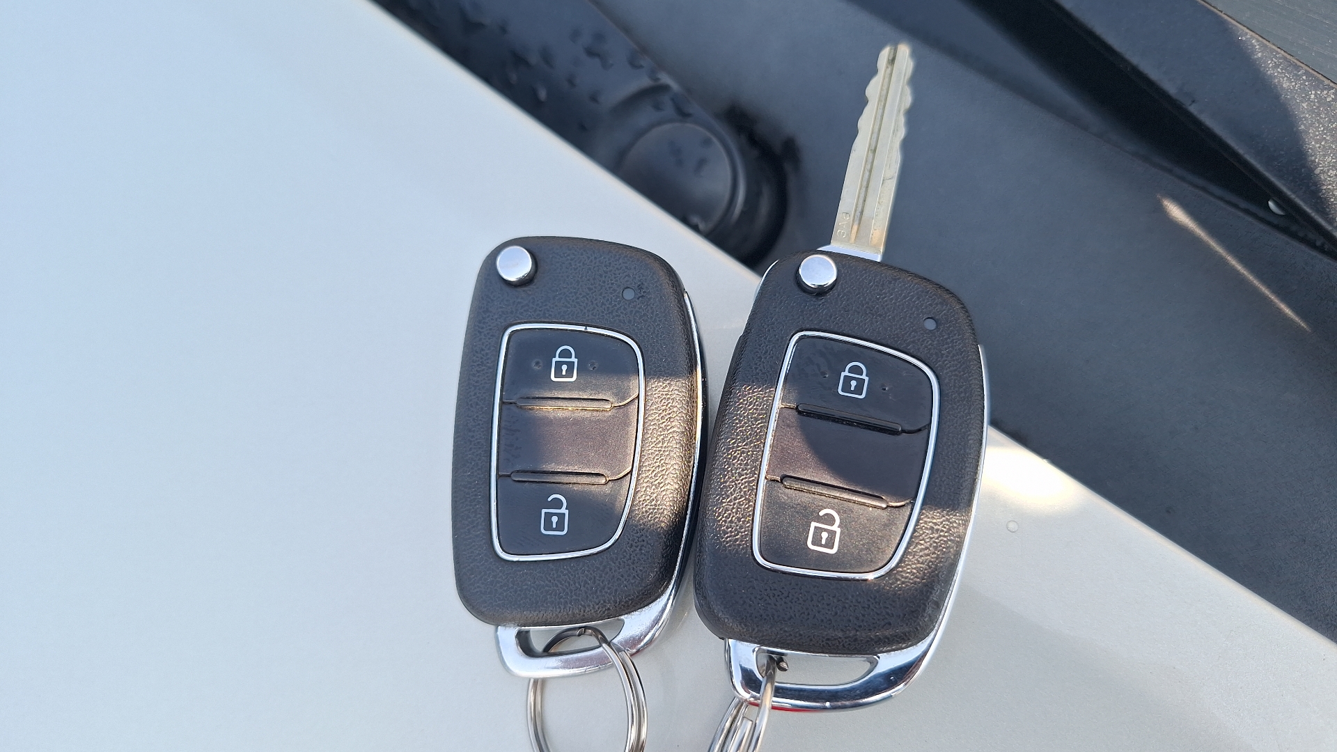 Hyundai Verna — foto 7 de 15