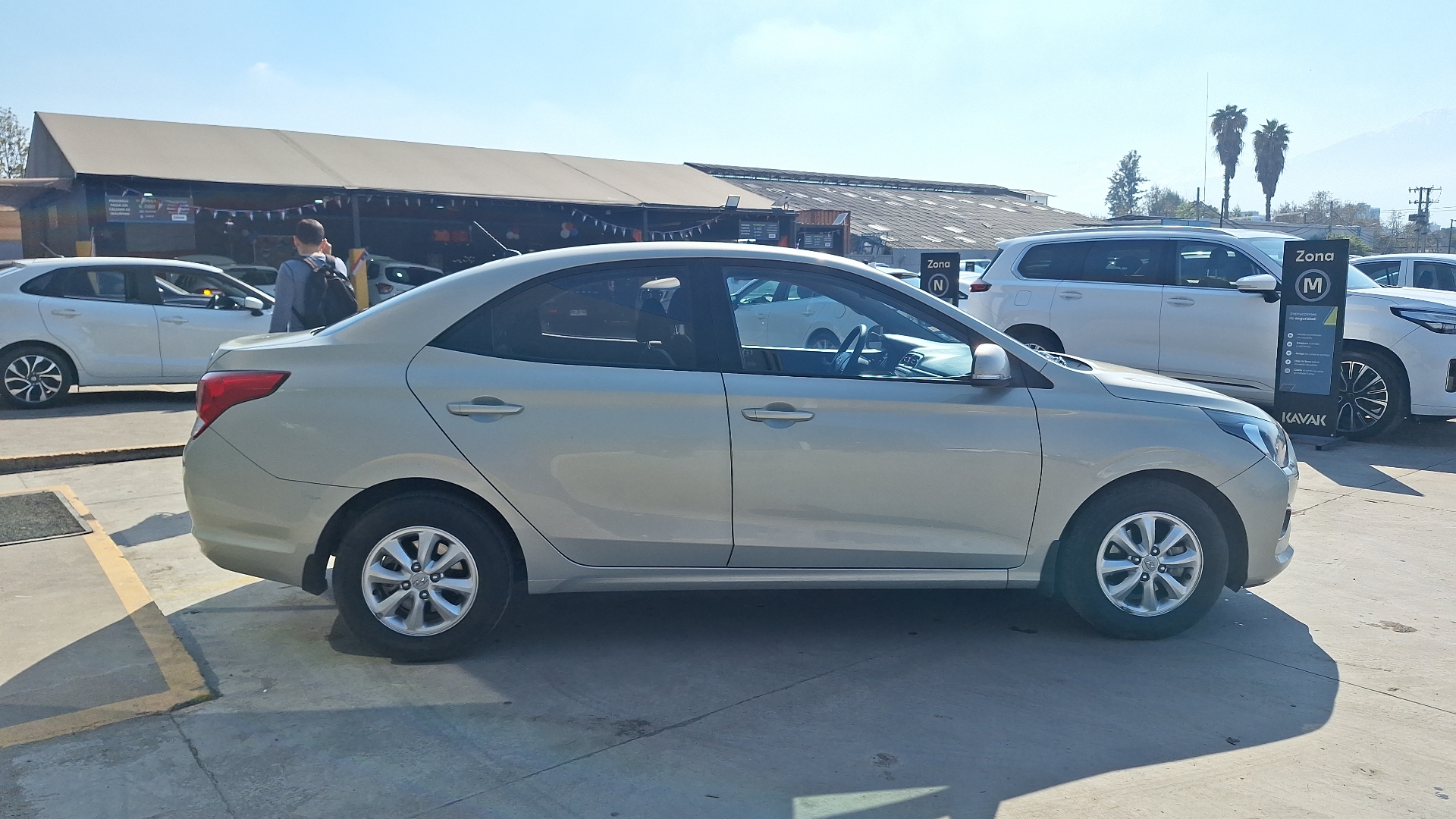 Hyundai Verna — foto 5 de 15