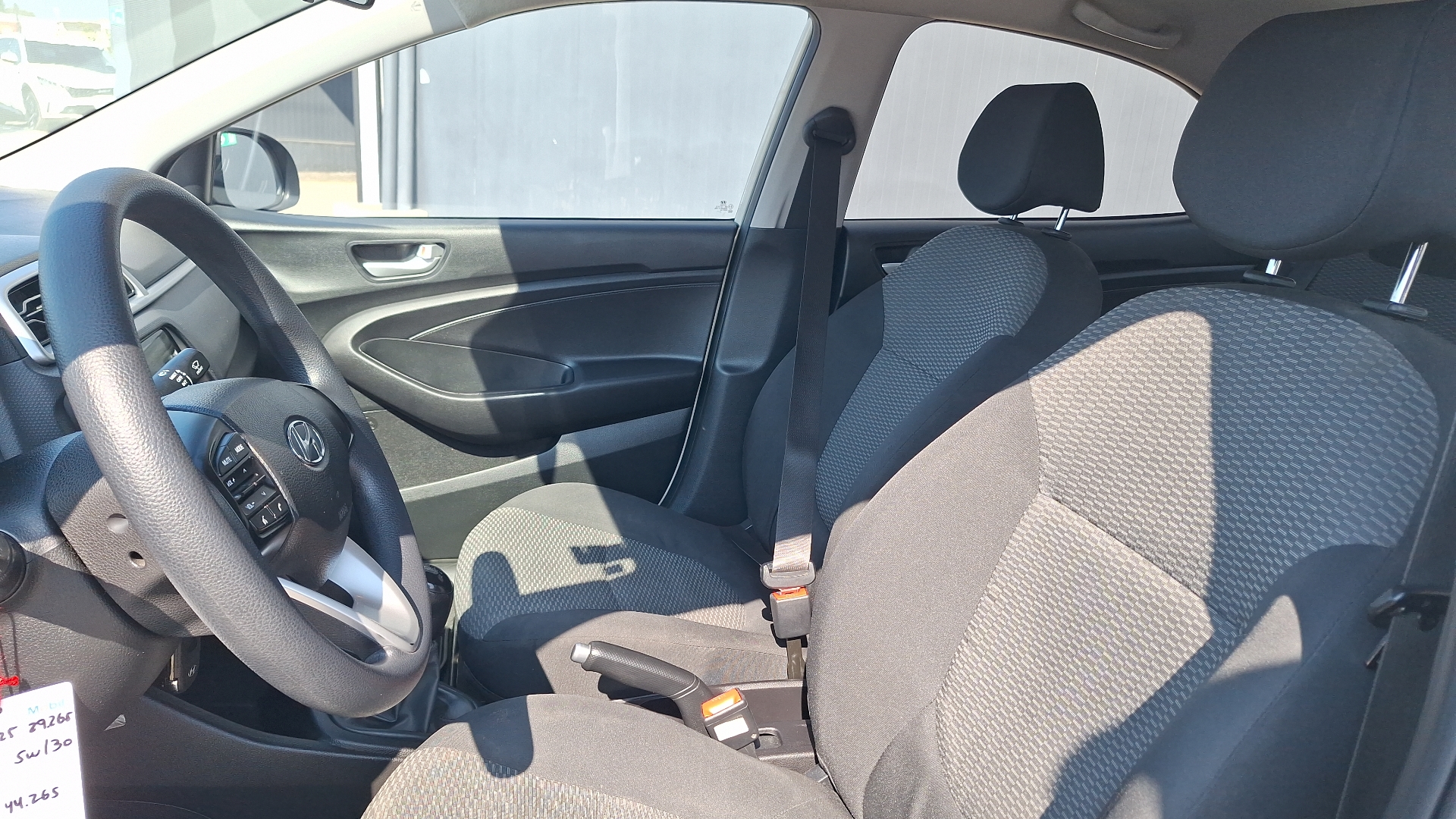 Hyundai Verna — foto 14 de 15