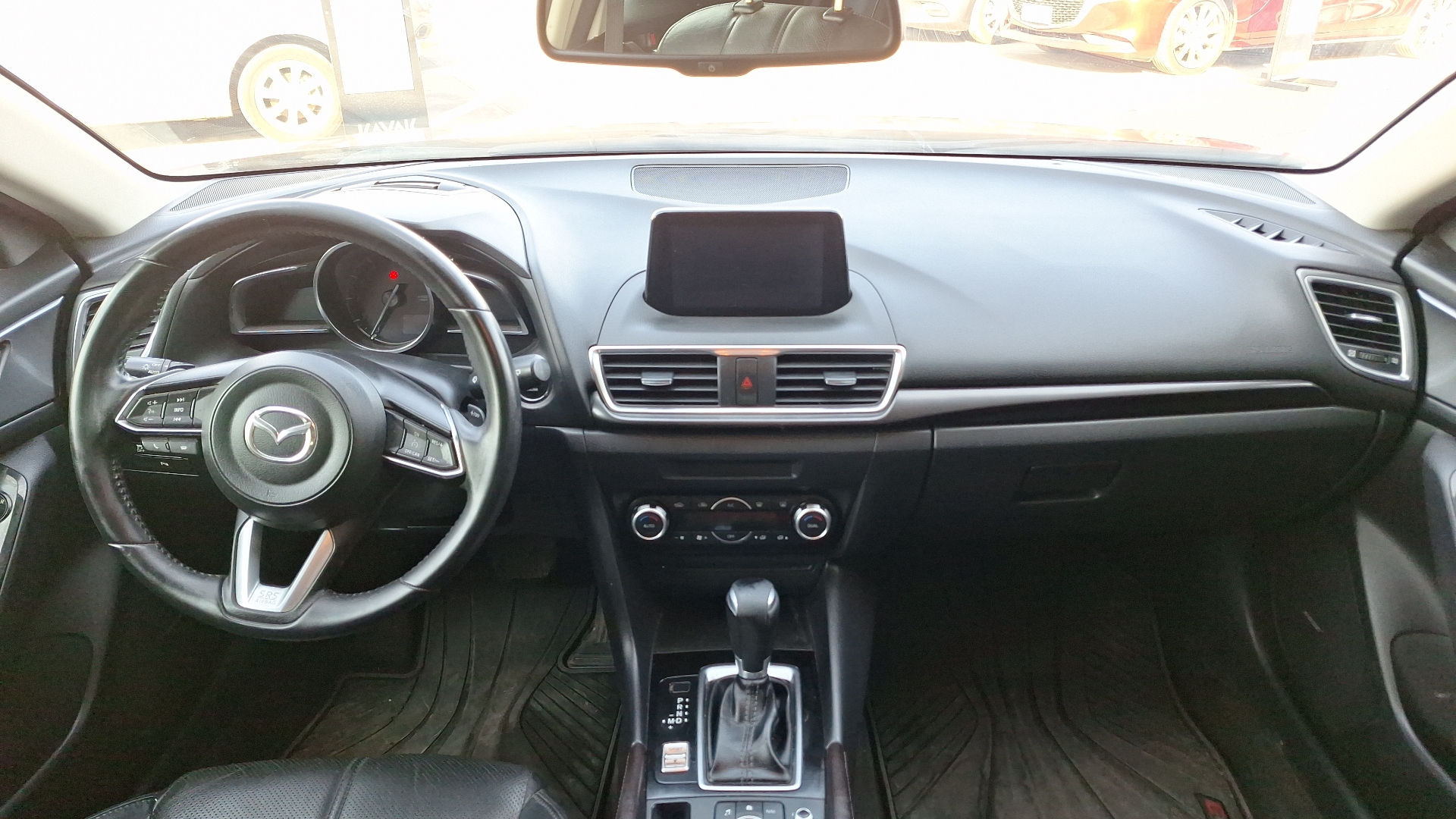 Mazda 3 — foto 6 de 16