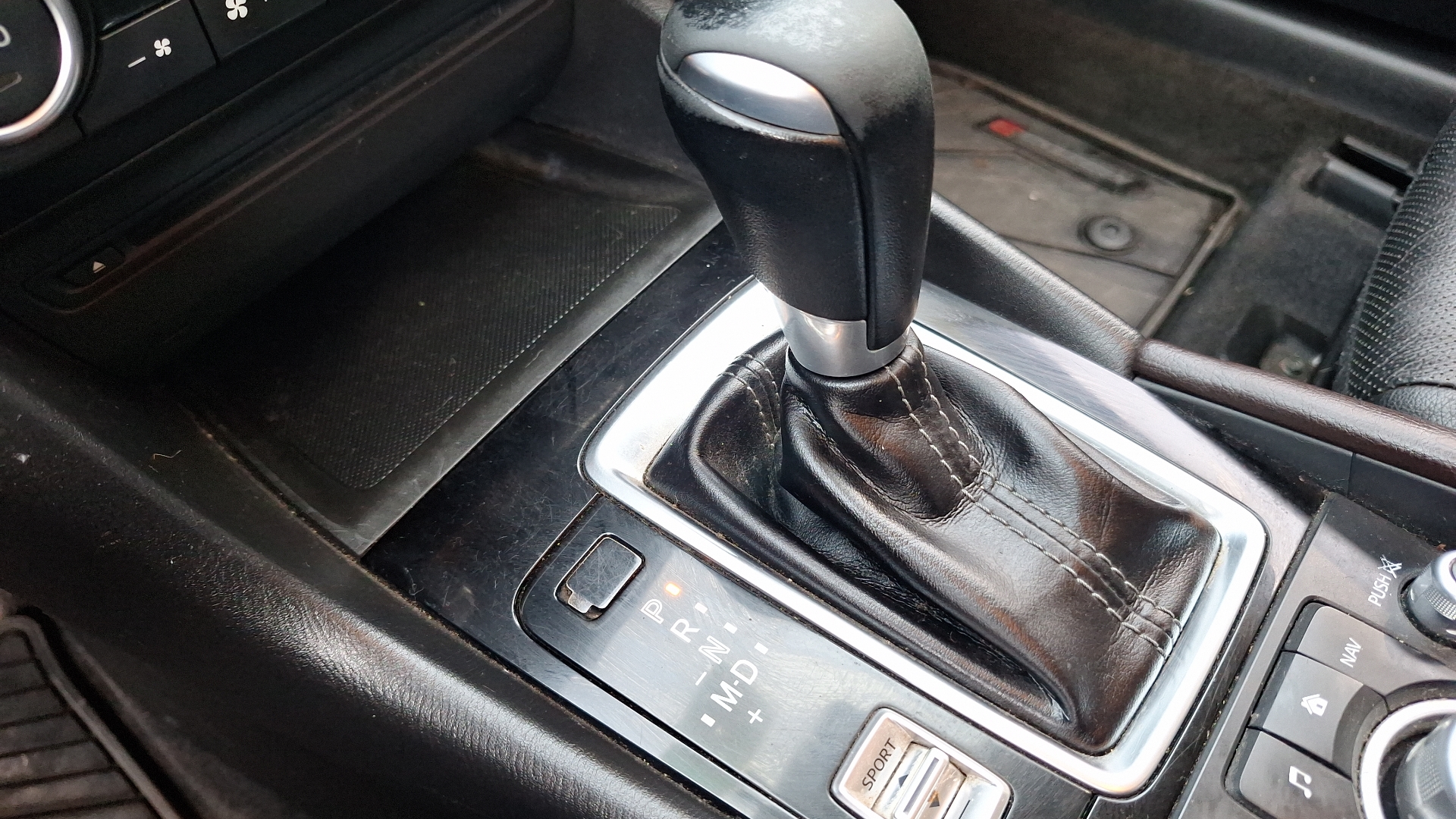 Mazda 3 — foto 11 de 16