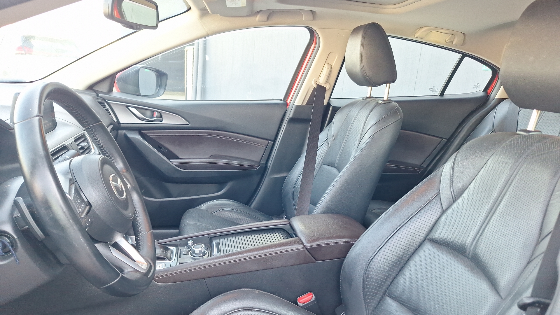 Mazda 3 — foto 15 de 16