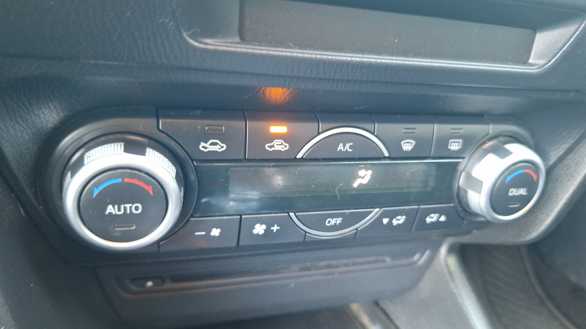 Mazda 3 — foto 16 de 16