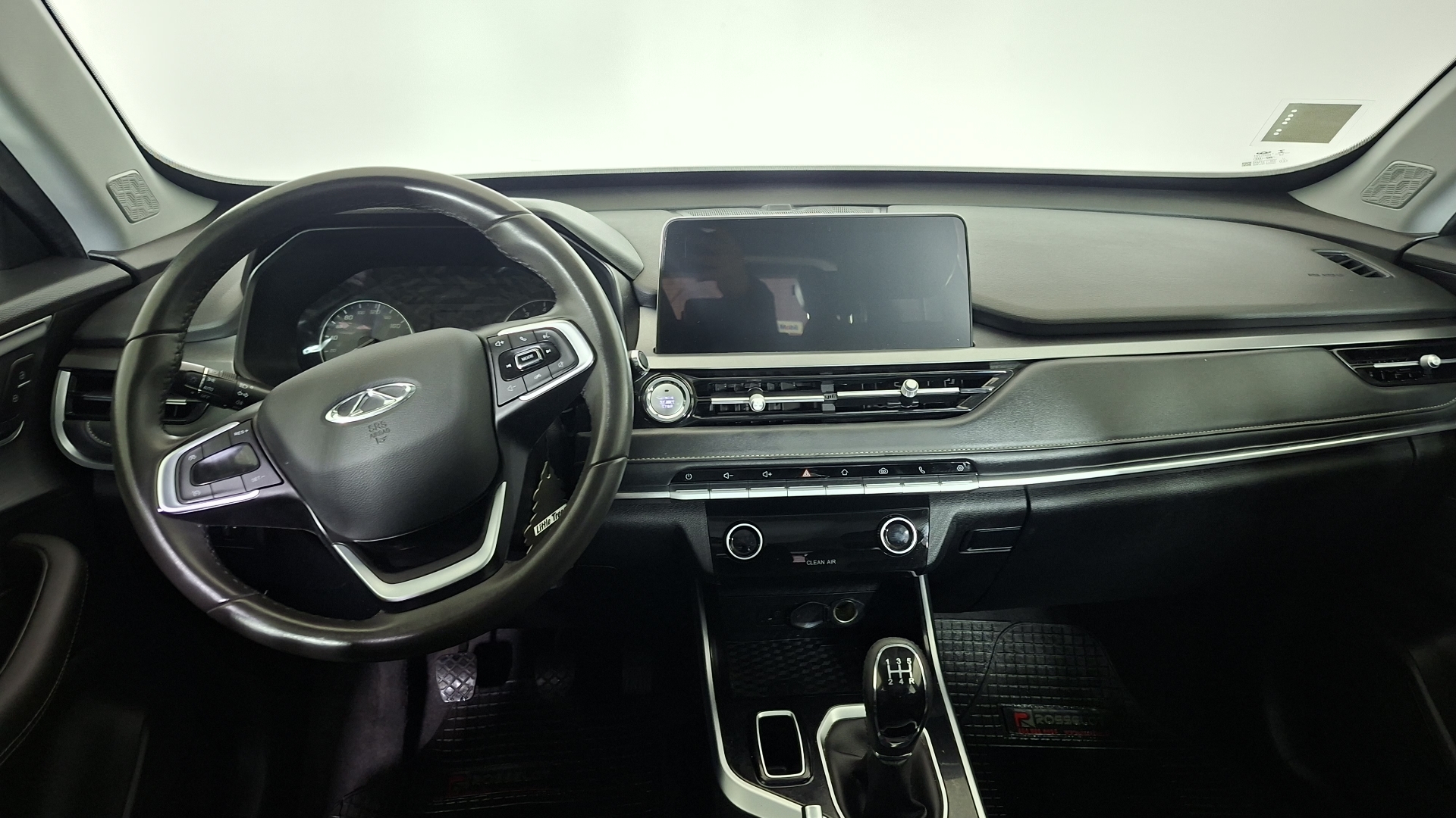 Chery Tiggo 3 Pro — foto 8 de 17