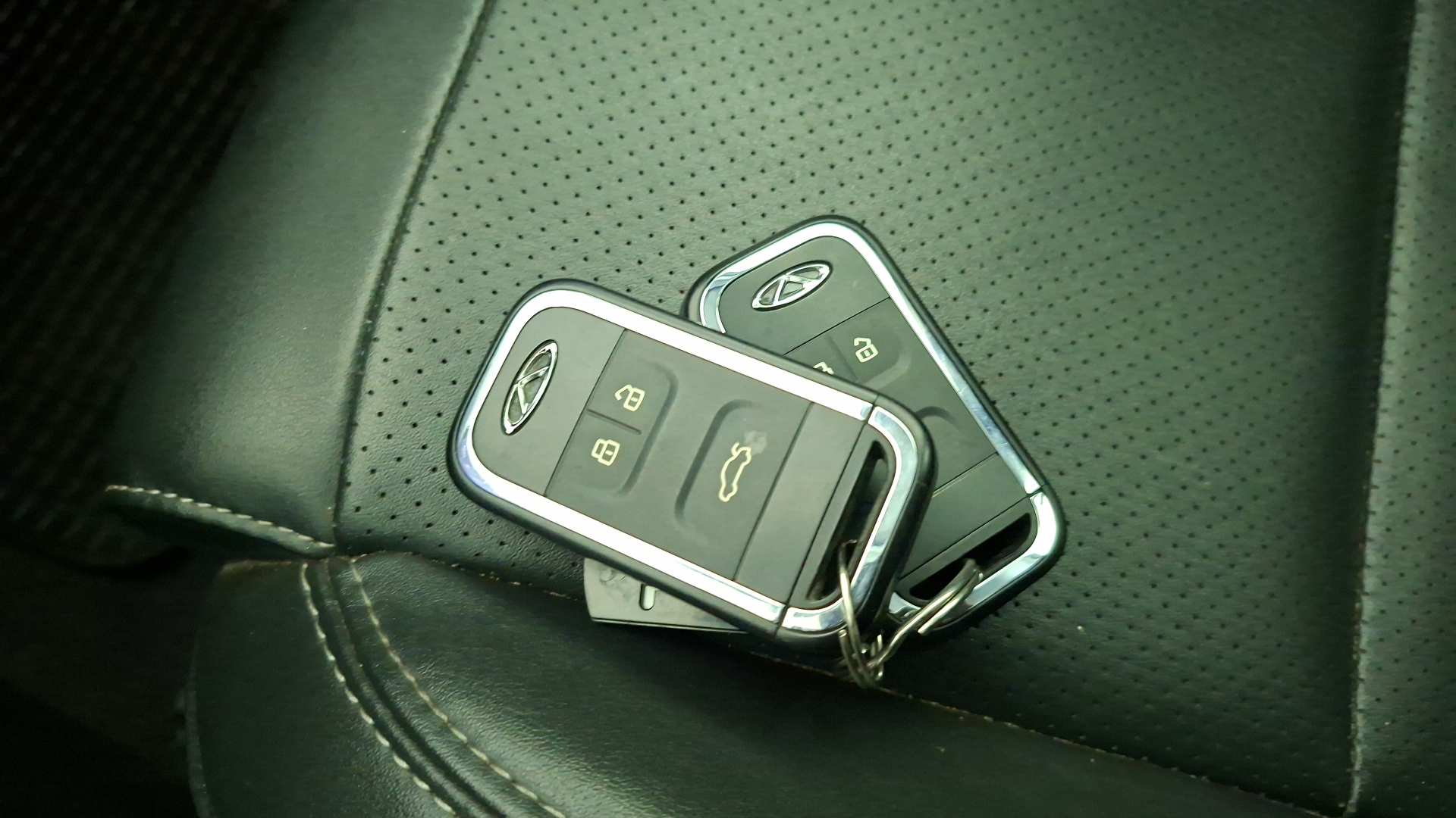 Chery Tiggo 3 Pro — foto 17 de 17