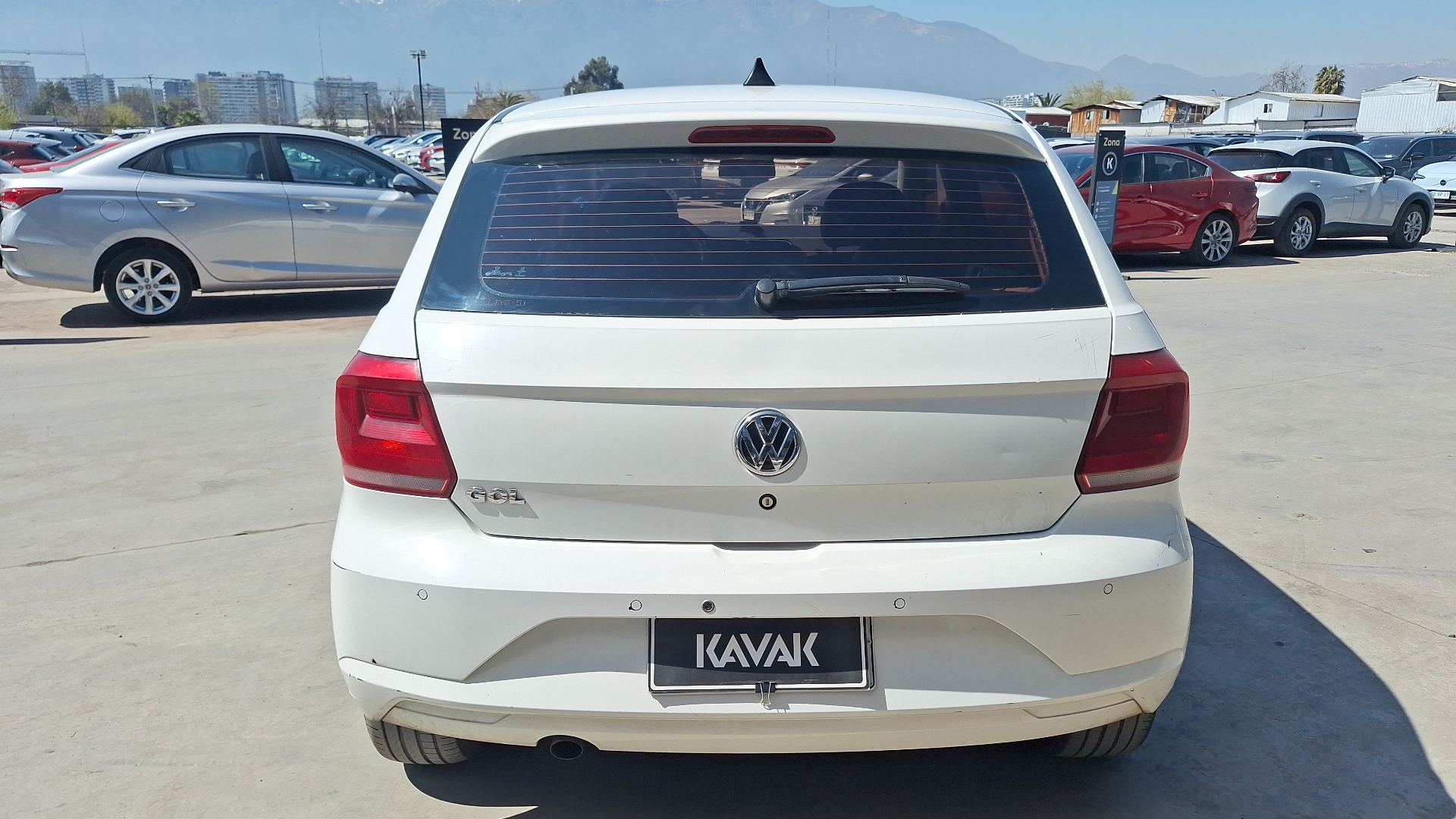 Volkswagen Gol — foto 3 de 15