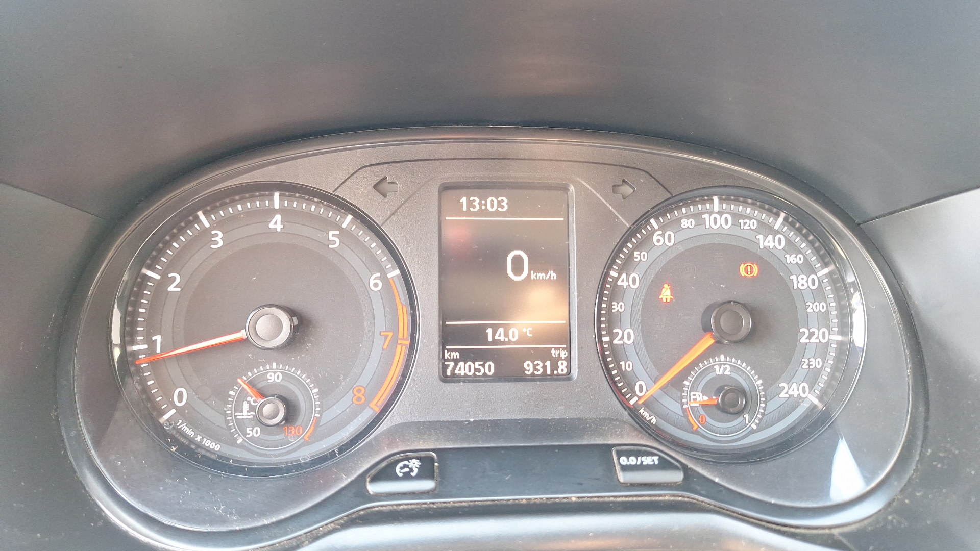 Volkswagen Gol — foto 9 de 15