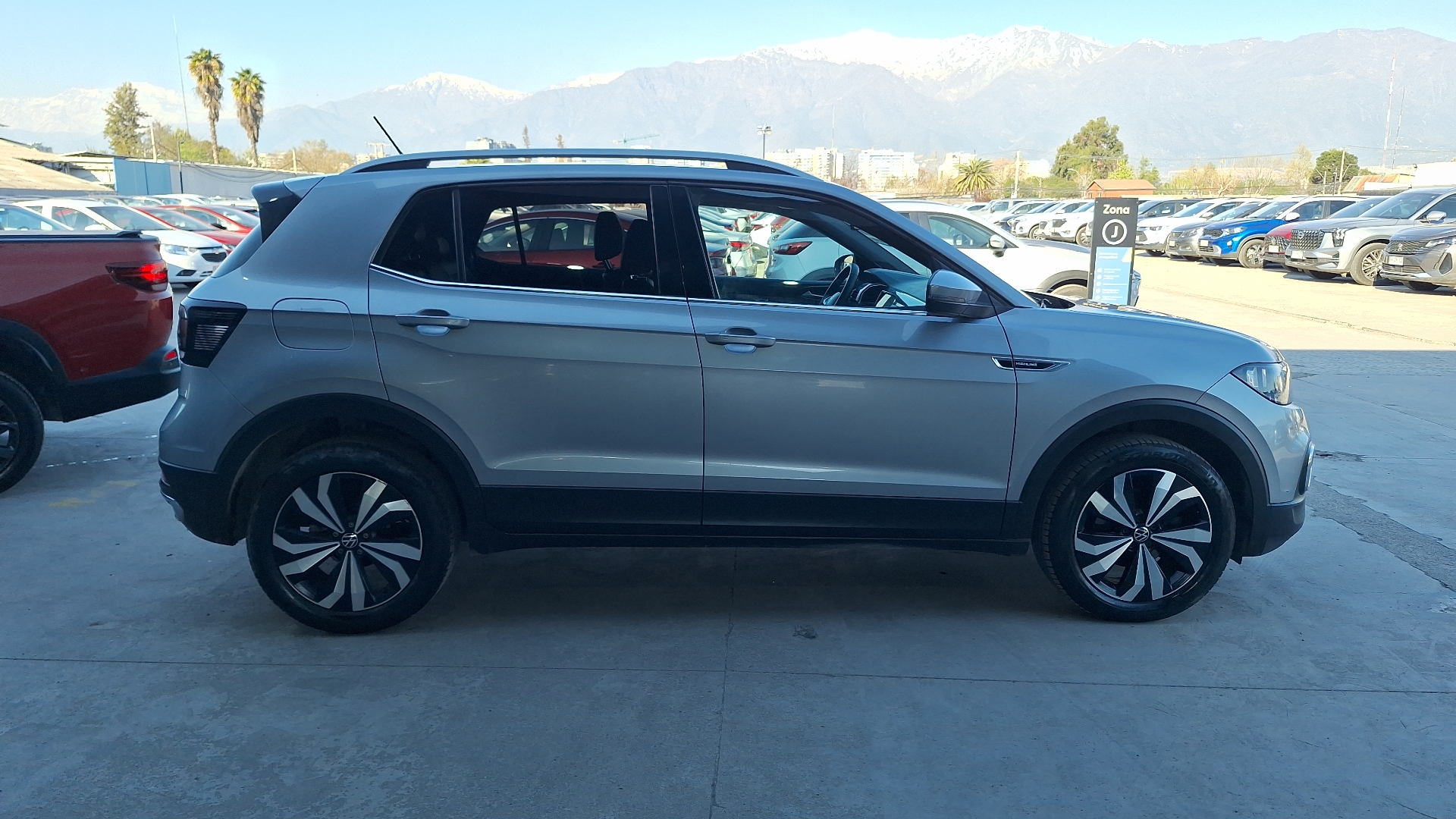 Volkswagen T-Cross — foto 5 de 15