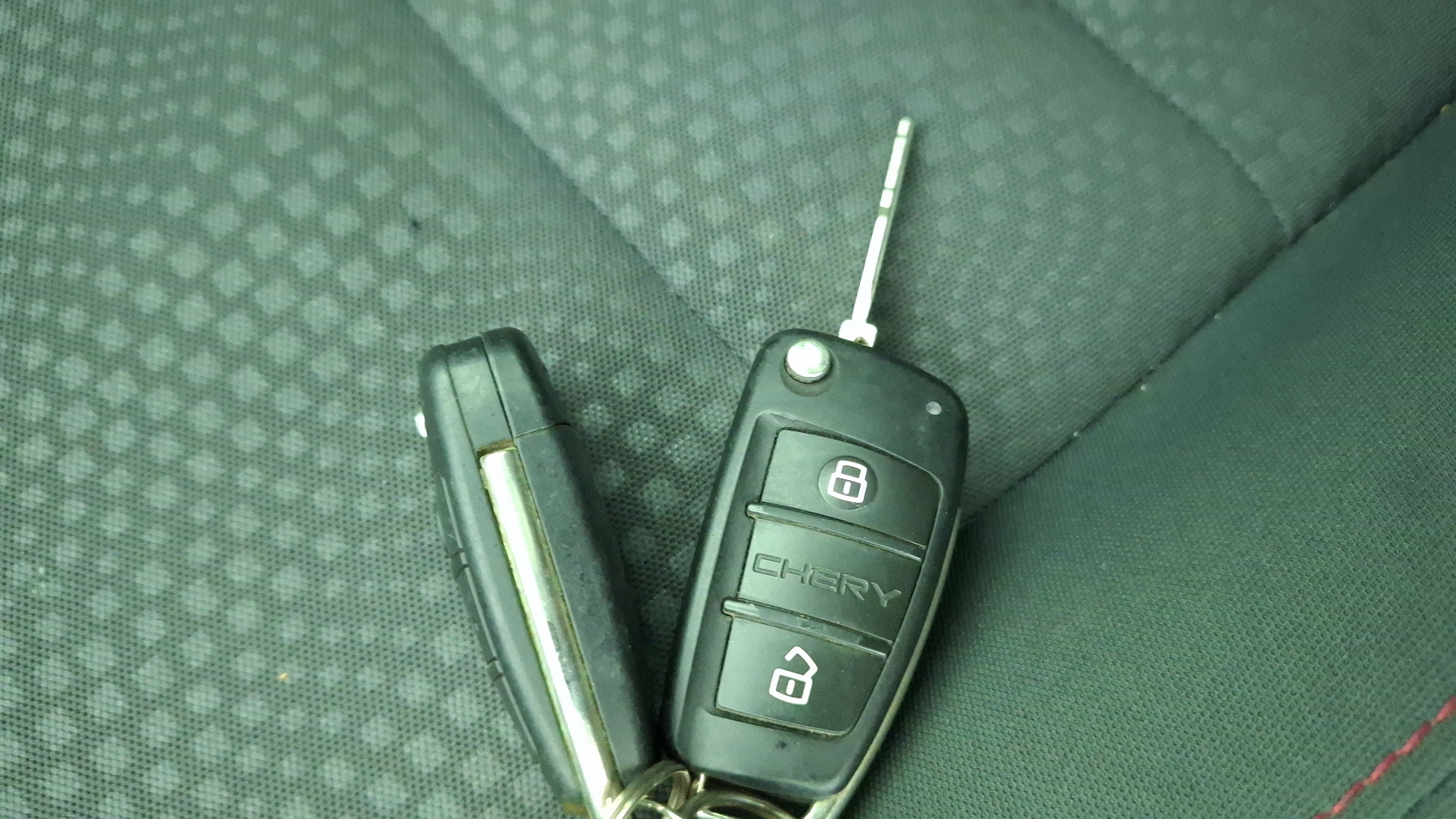 Chery Tiggo 3 — foto 15 de 15