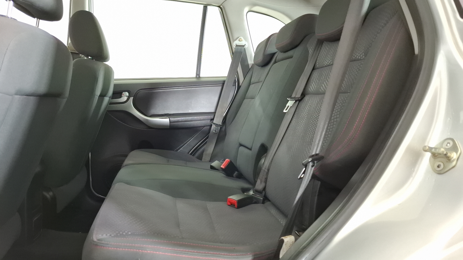 Chery Tiggo 3 — foto 13 de 15