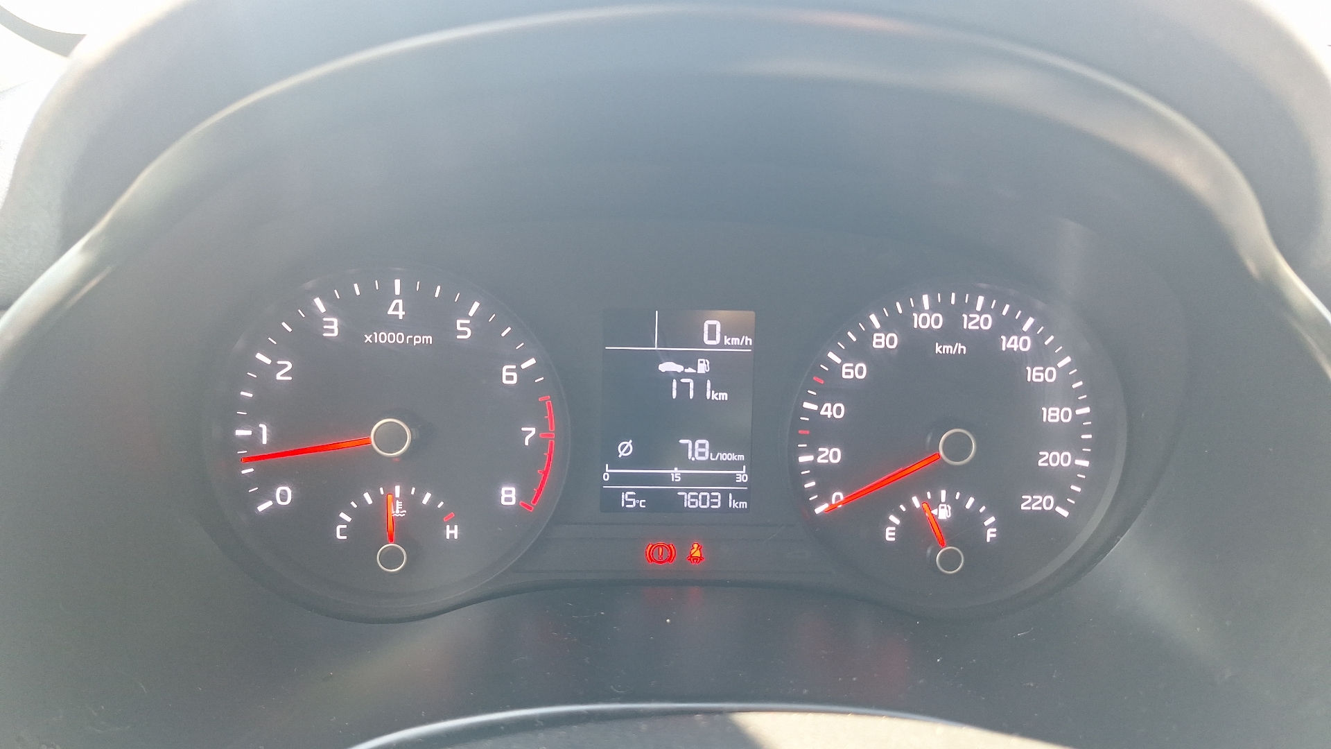 KIA Rio4 — foto 9 de 15