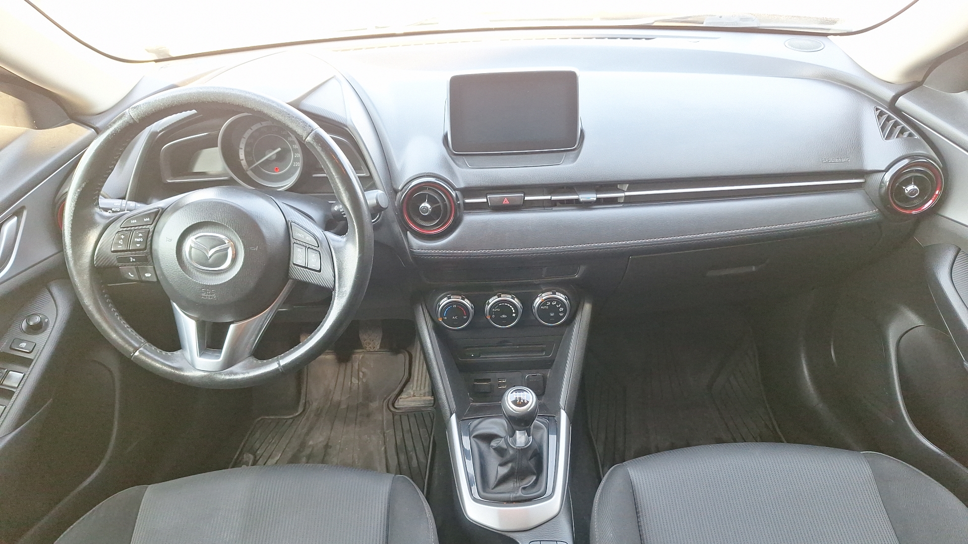 Mazda CX-3 — foto 6 de 15
