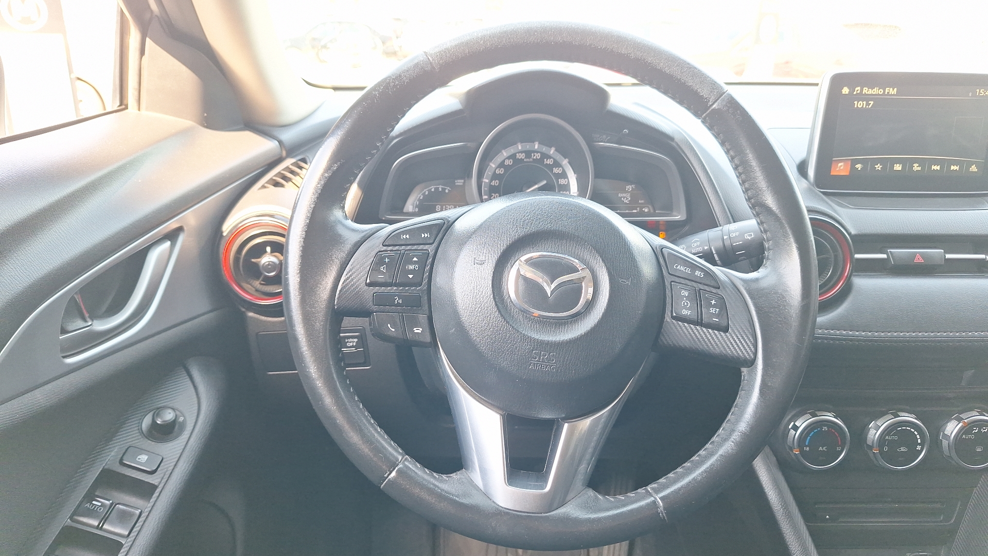 Mazda CX-3 — foto 8 de 15