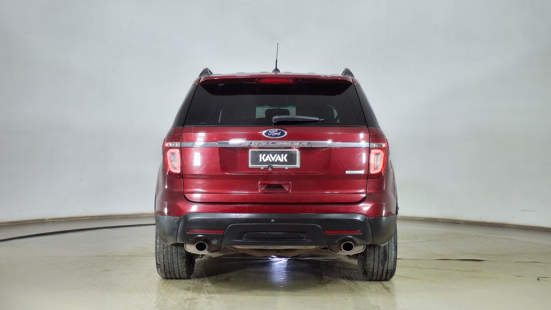 Ford Explorer — foto 5 de 16