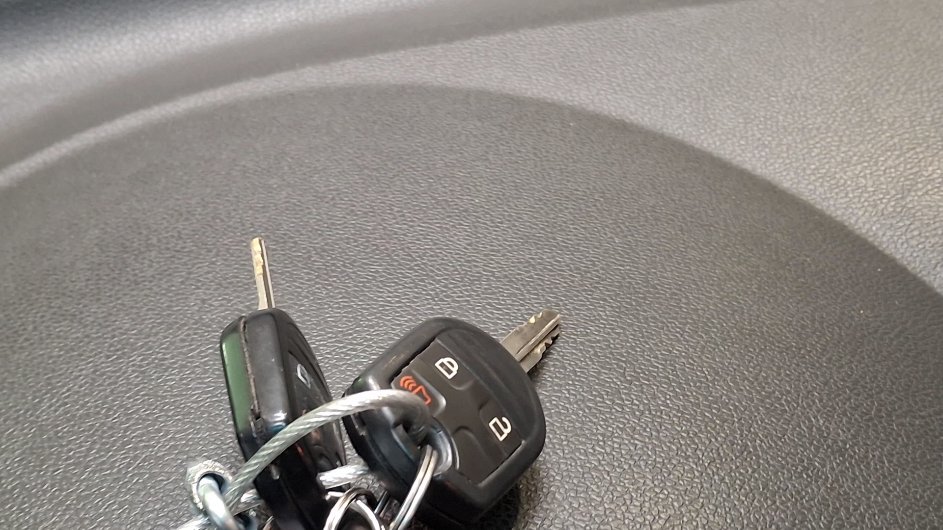 Ford Explorer — foto 16 de 16