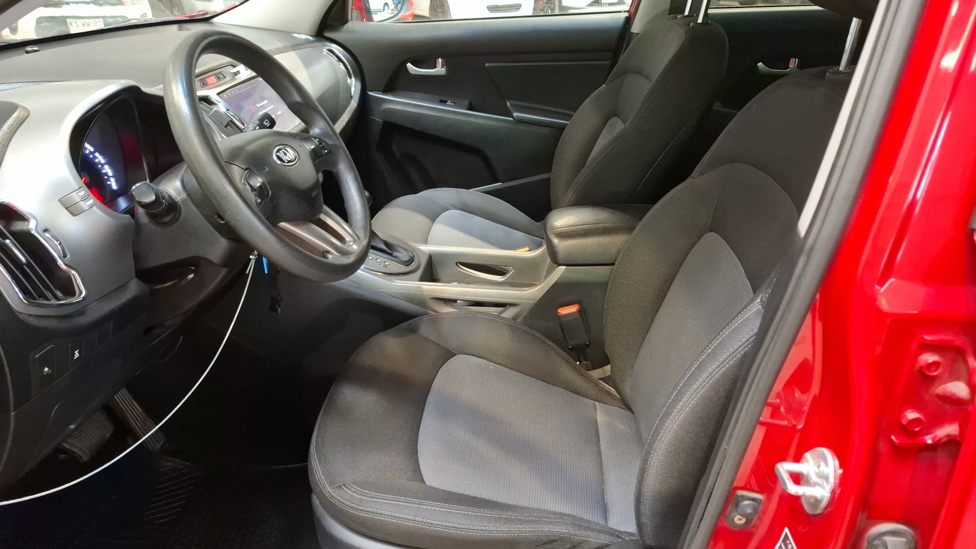 KIA Sportage — foto 12 de 15
