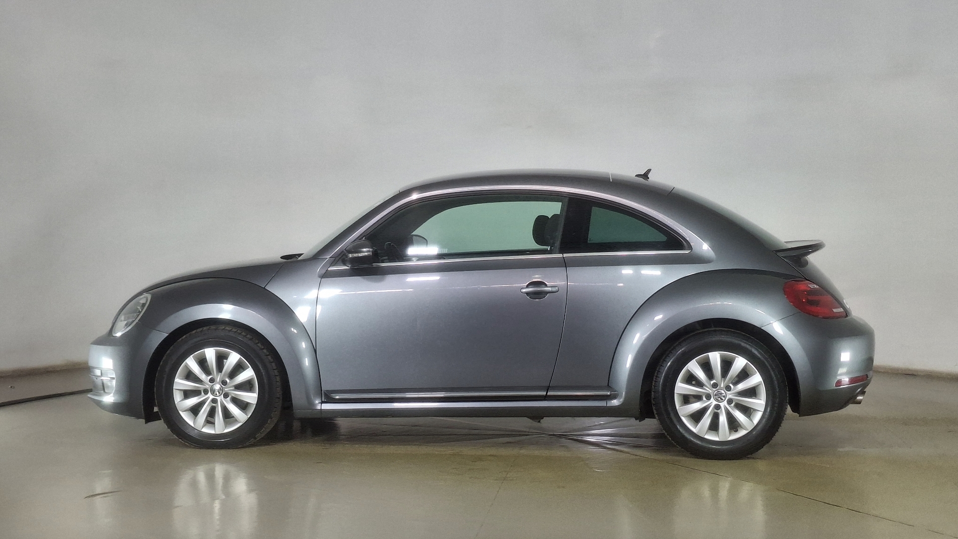 Volkswagen Beetle — foto 7 de 16