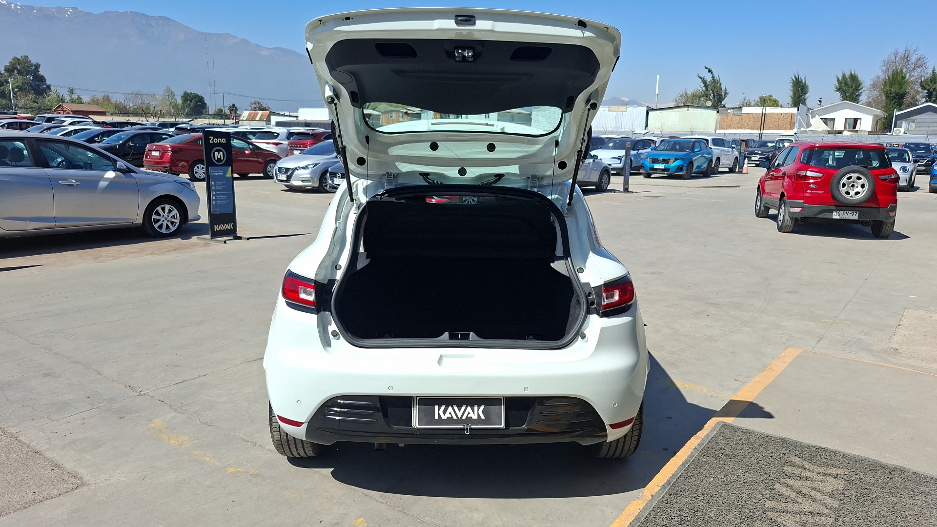 Renault Clio — foto 4 de 16