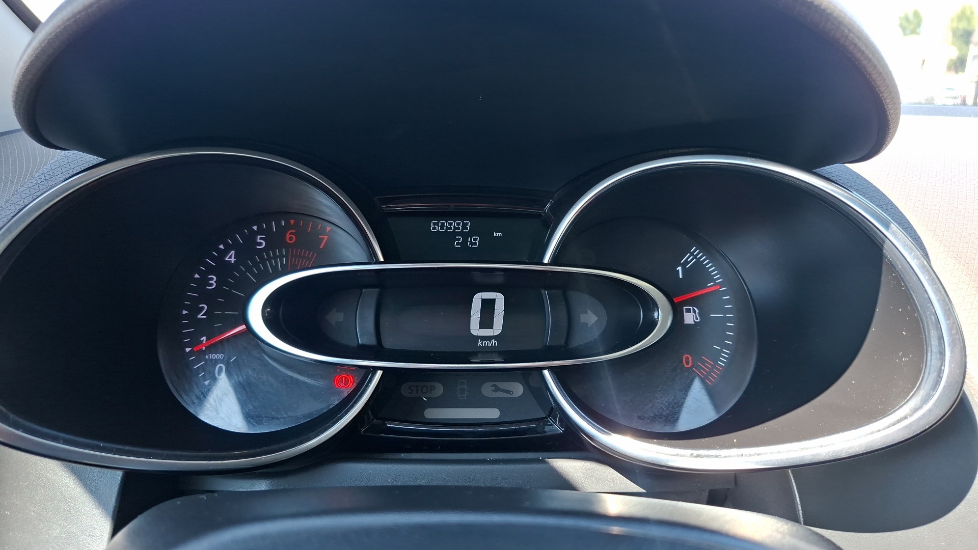 Renault Clio — foto 9 de 16