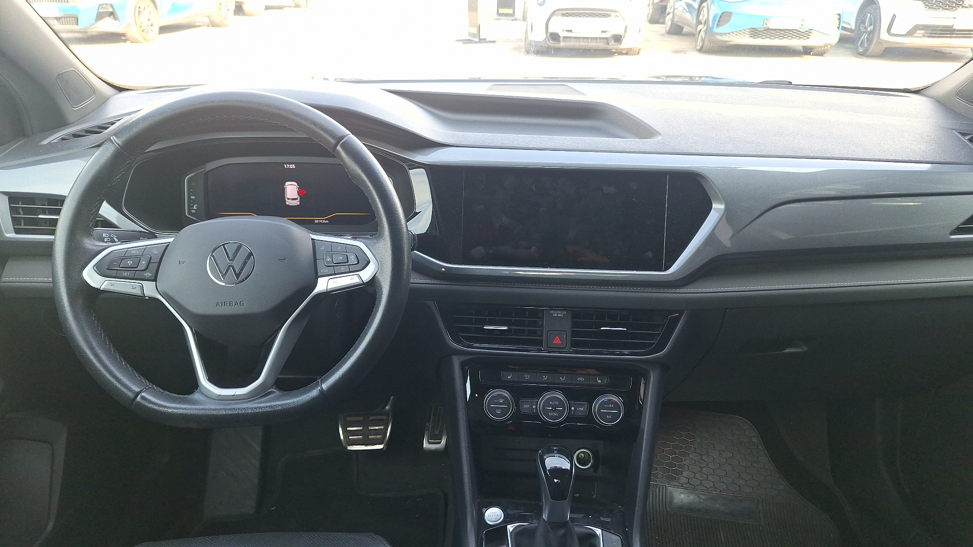 Volkswagen Taos — foto 6 de 16
