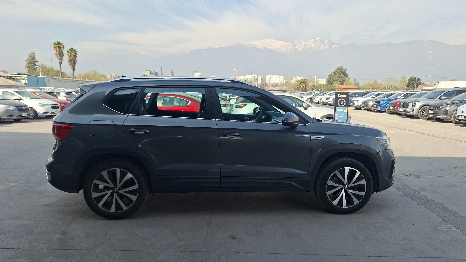 Volkswagen Taos — foto 5 de 16
