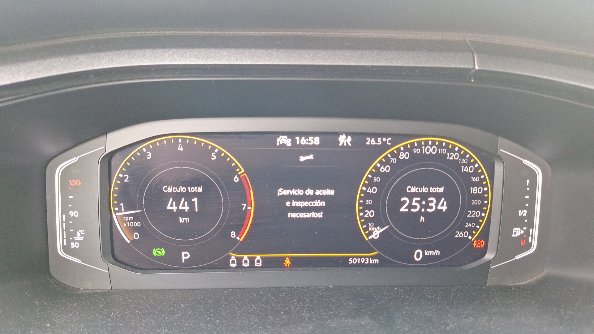 Volkswagen Taos — foto 9 de 16
