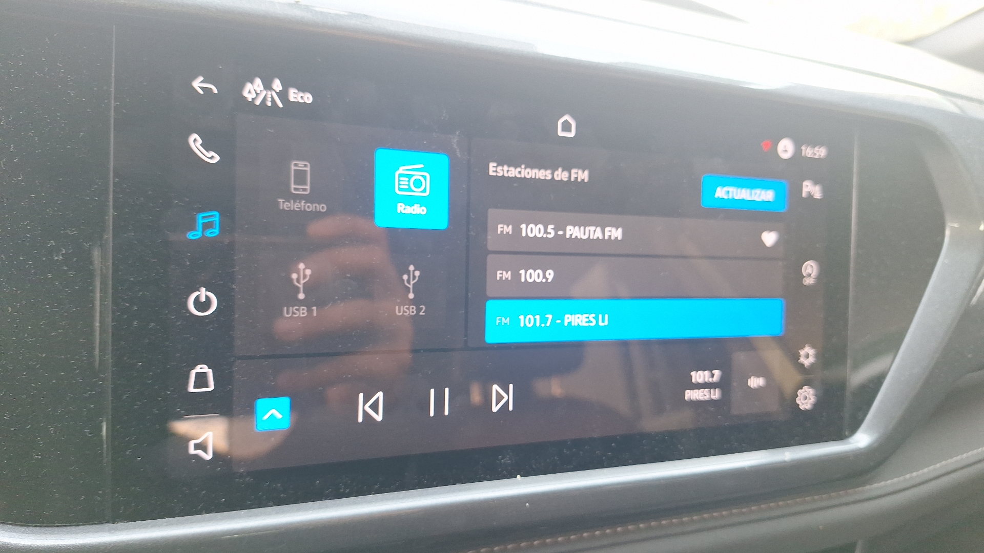 Volkswagen Taos — foto 10 de 16