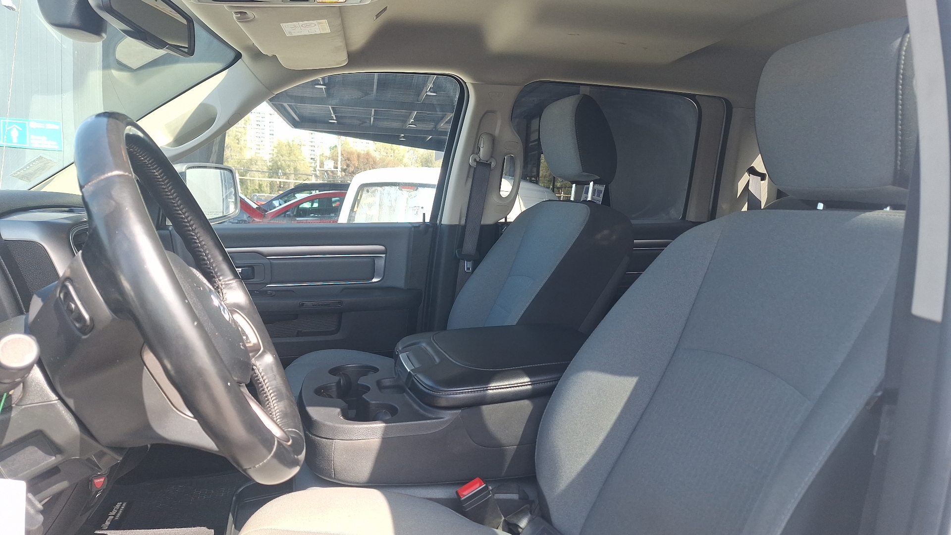 Dodge Ram — foto 14 de 15