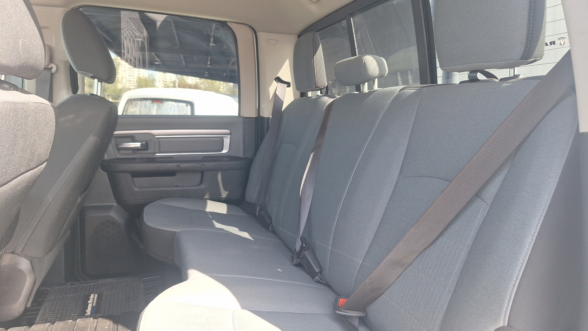 Dodge Ram — foto 13 de 15