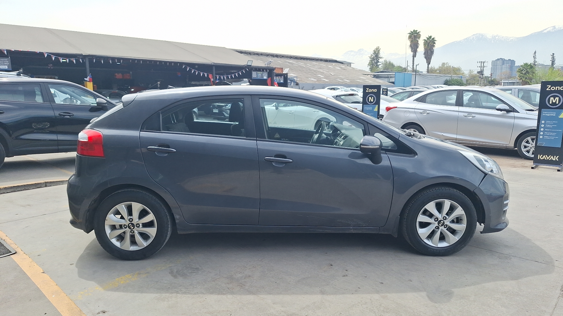 KIA Rio5 — foto 5 de 14