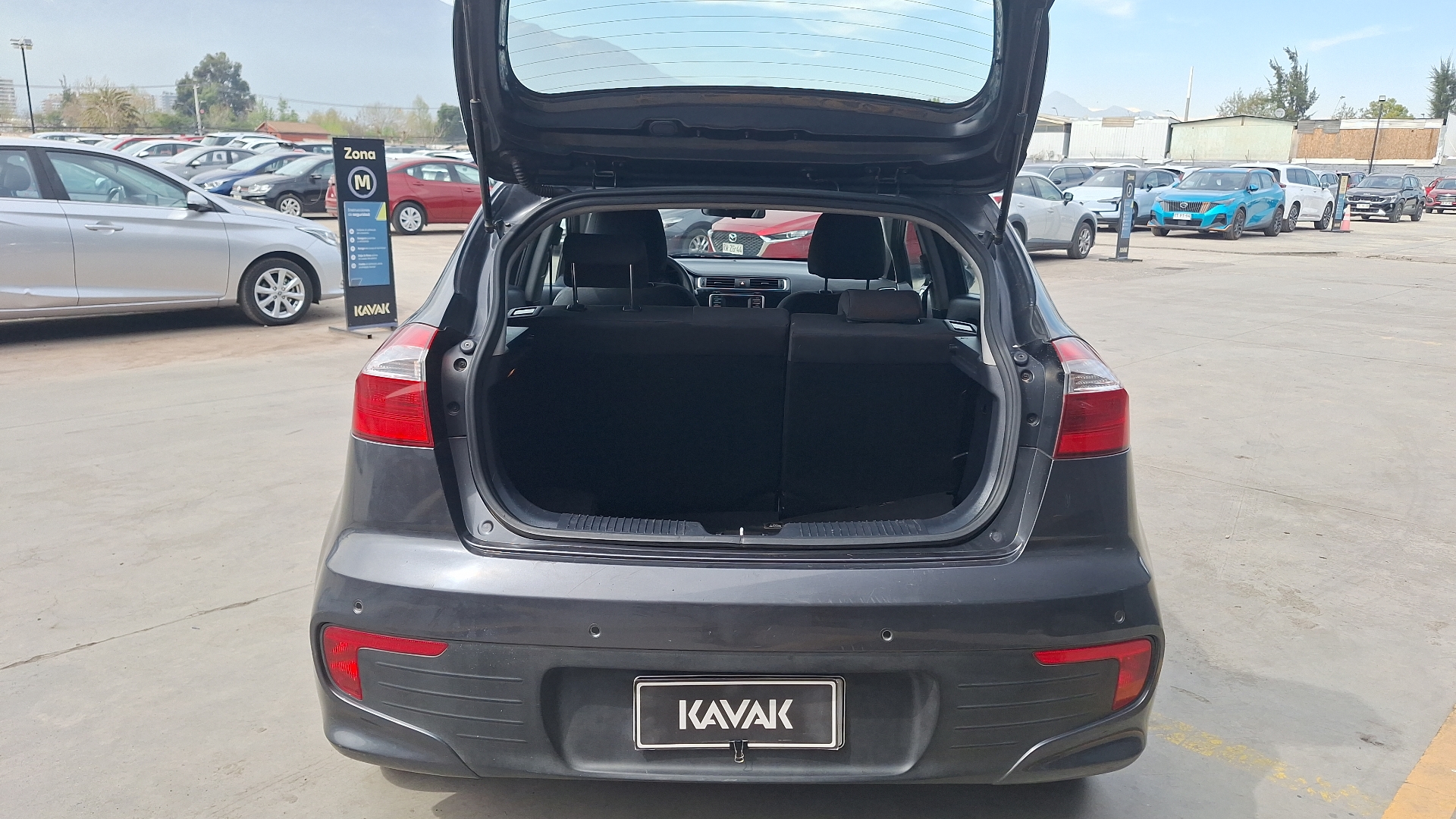 KIA Rio5 — foto 4 de 14