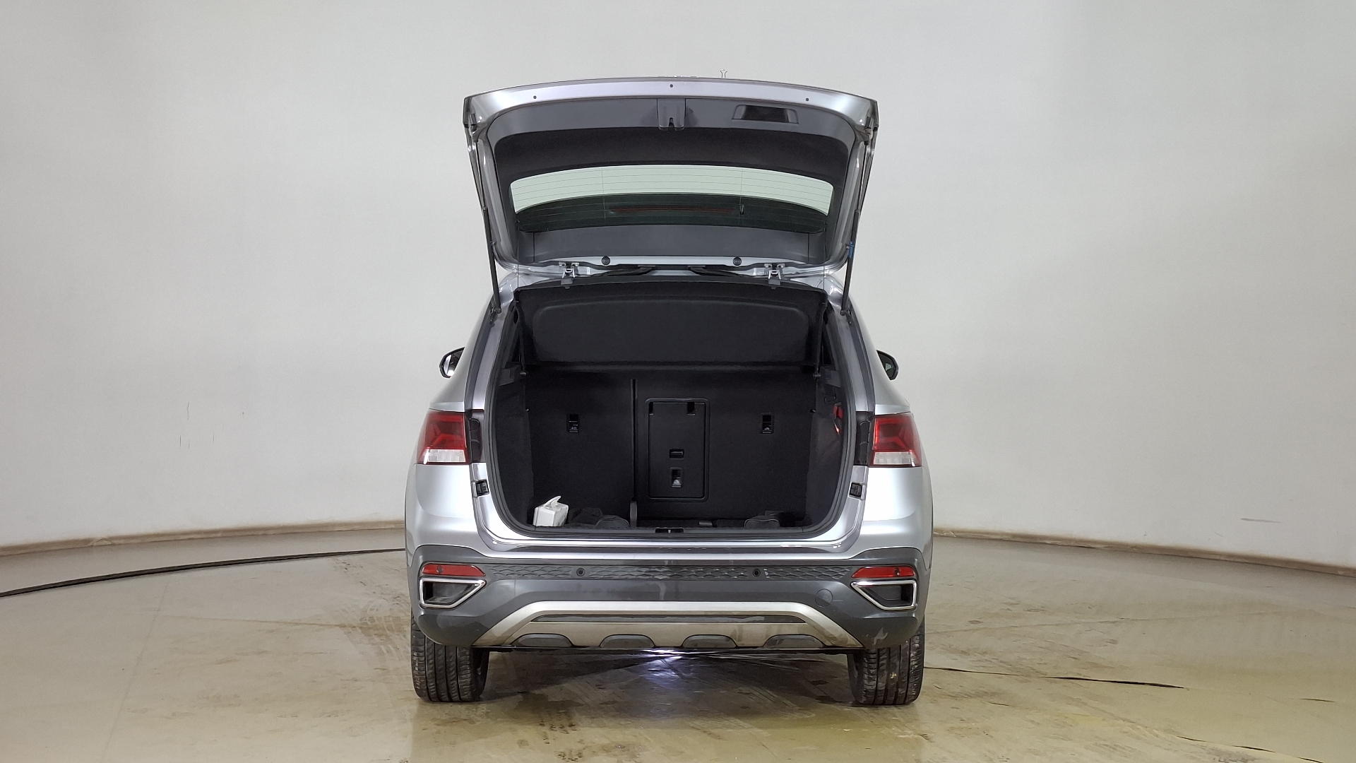 Volkswagen Taos — foto 6 de 17