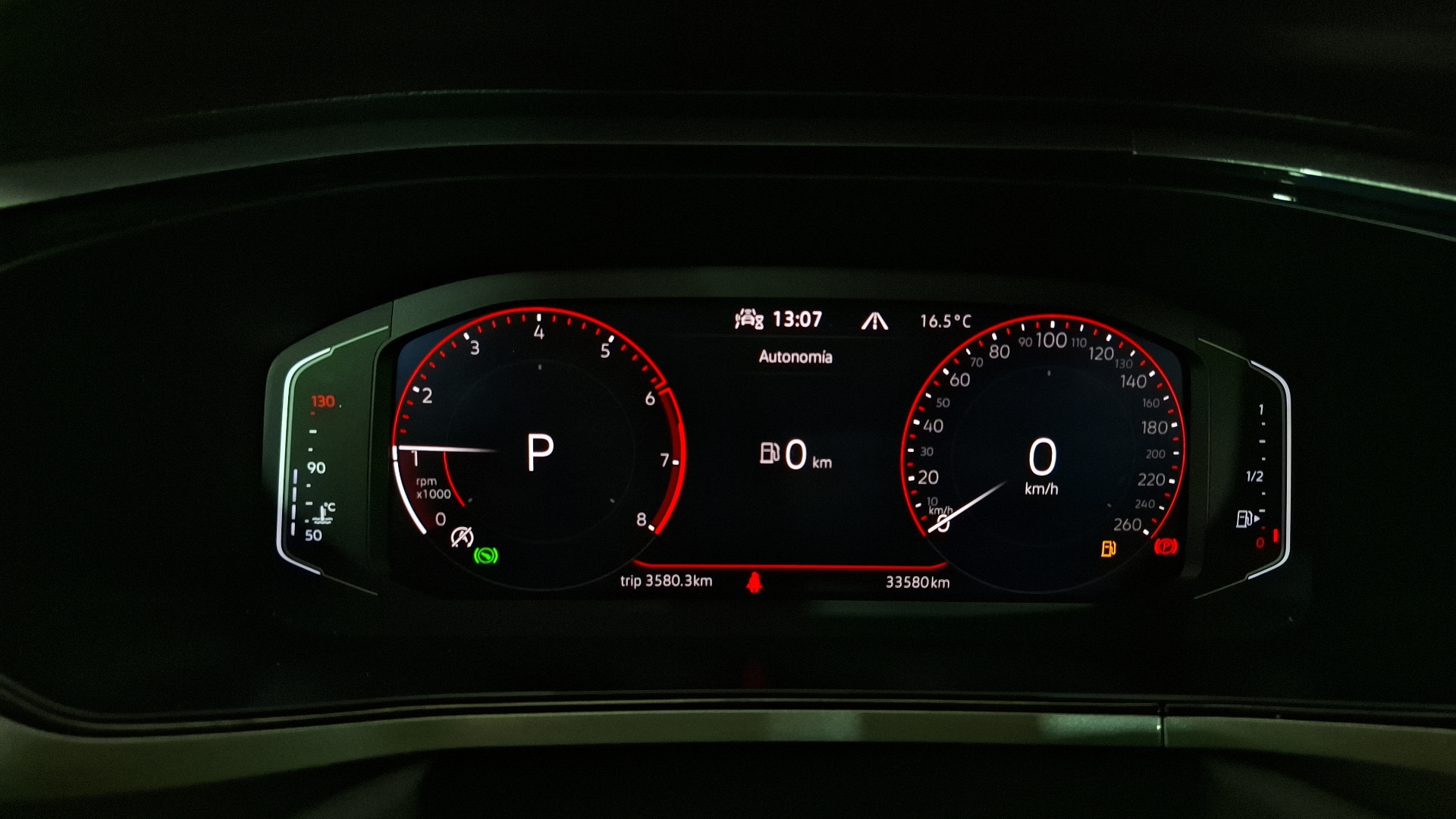 Volkswagen Taos — foto 9 de 17